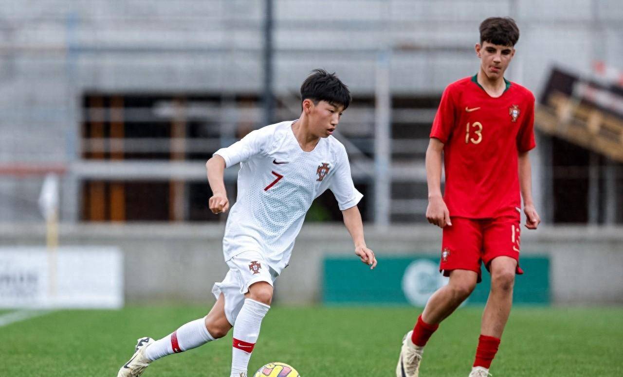 包含本菲卡训练开放日;赛后调整名单引欢呼;意甲在即;赛季目标并未改变的词条-开云